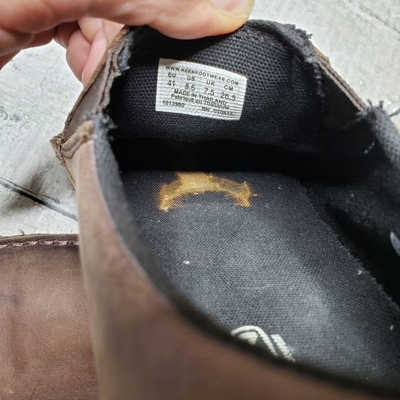 Keen mens genuine leather slip on loafers brown